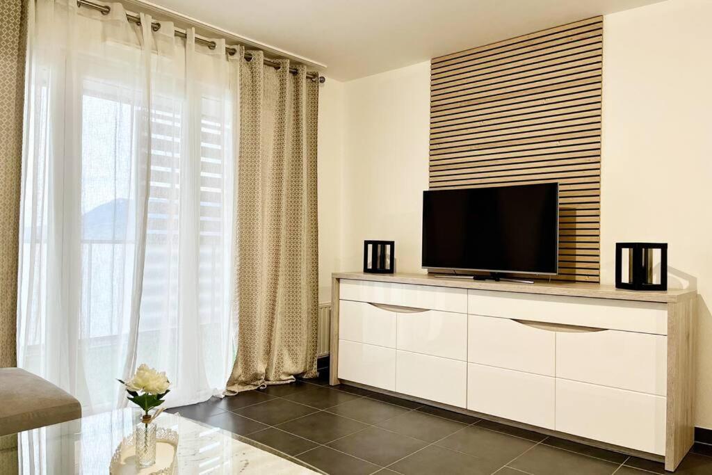 Apartment T2 Vue Panoramique Sur Annecy Seynod